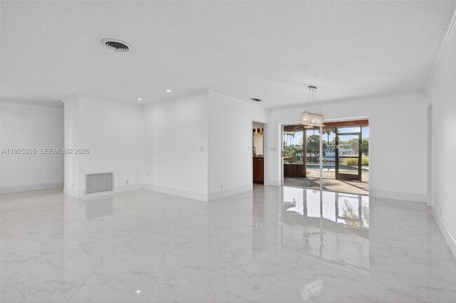 Building Photo - 4060 NE 26th Ave