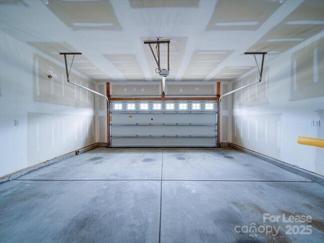 Building Photo - 15034 Cordelia Dr