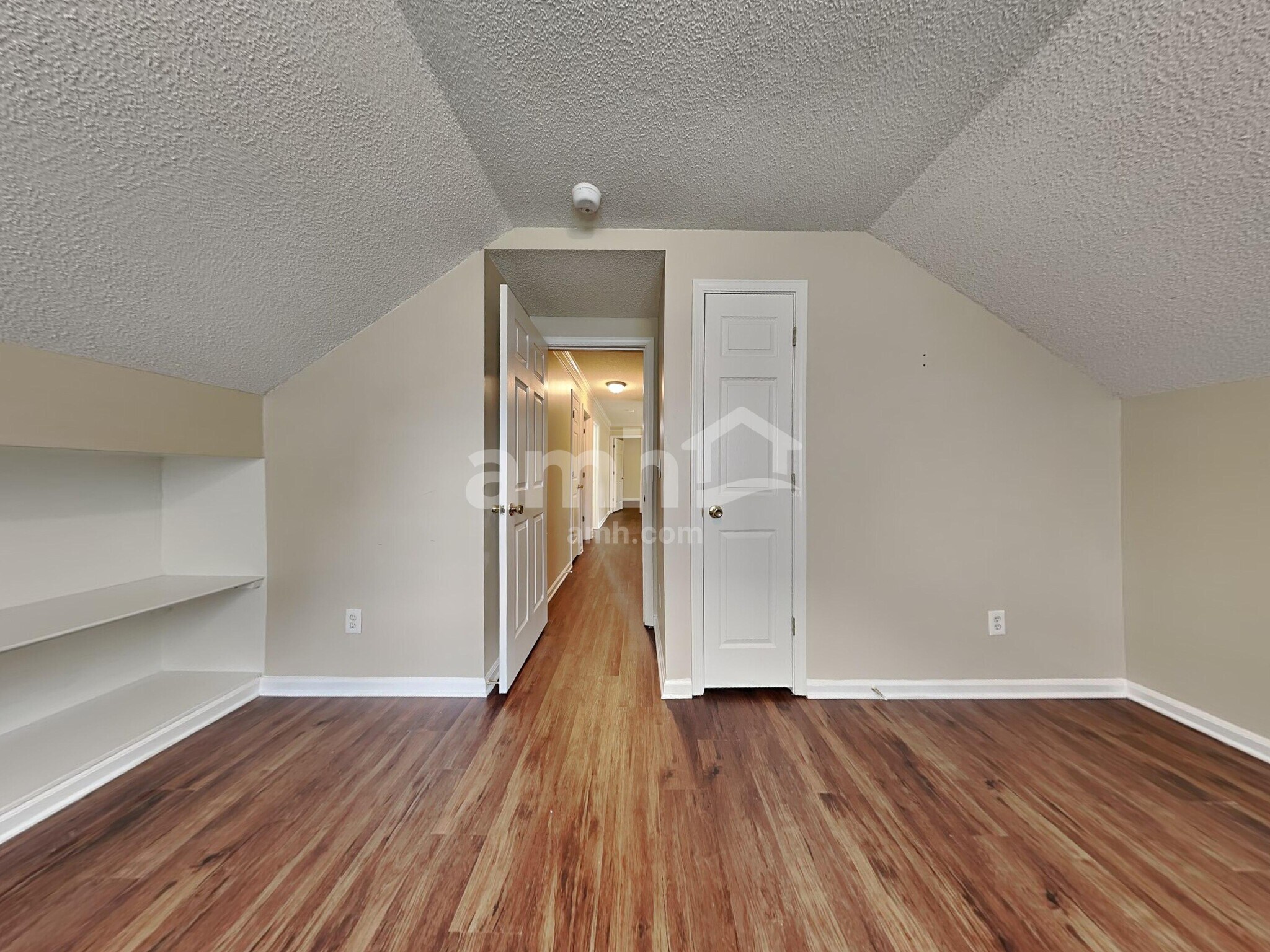 Building Photo - 8703 Coach Wood Ct