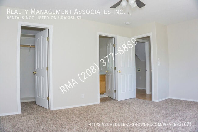 Building Photo - 844 S Pelican Way