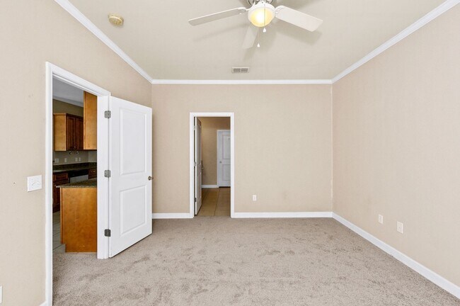 Building Photo - Loxley Home for Lease Available October!!