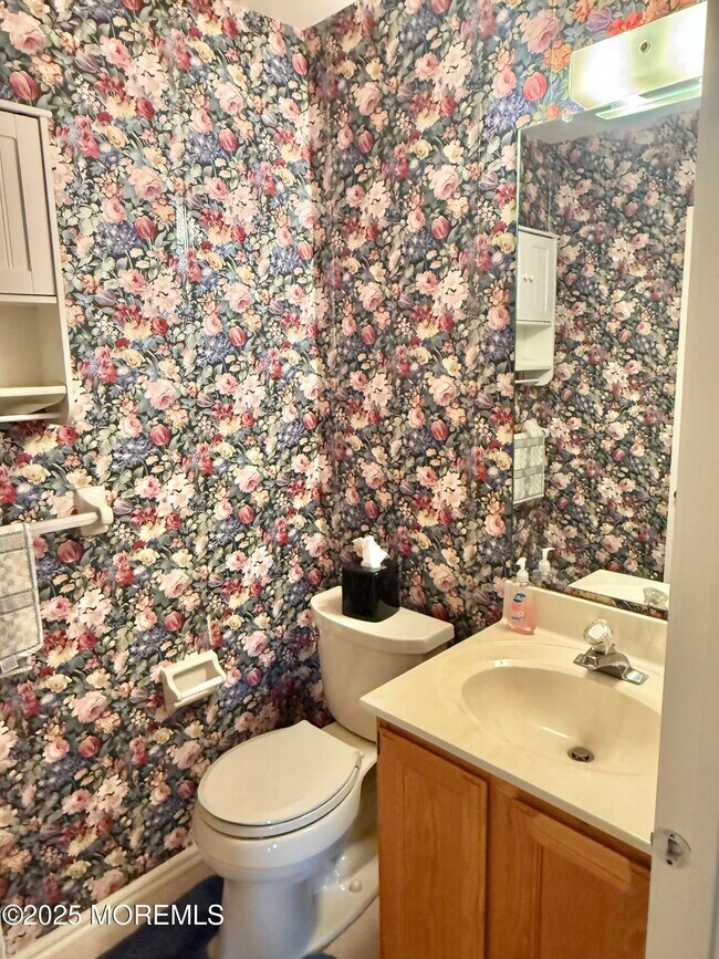 Building Photo - 1 Allen Ct