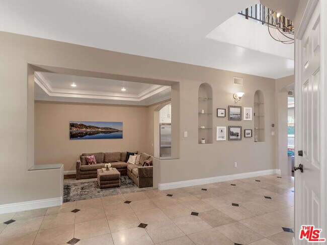 Building Photo - 23949 De Ville Way