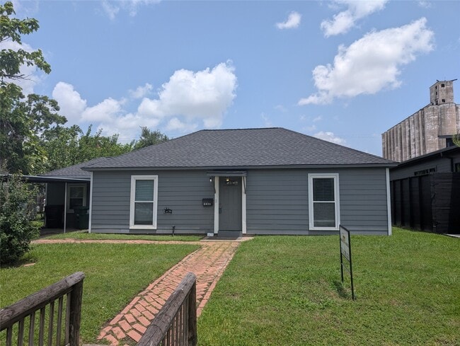 Primary Photo - 6430 Teluco St