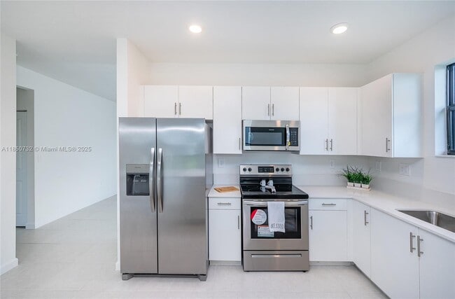 Building Photo - 11856 SW 241 Ter