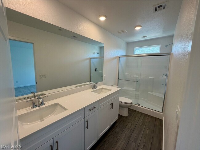 Building Photo - 4234 Vivenda St