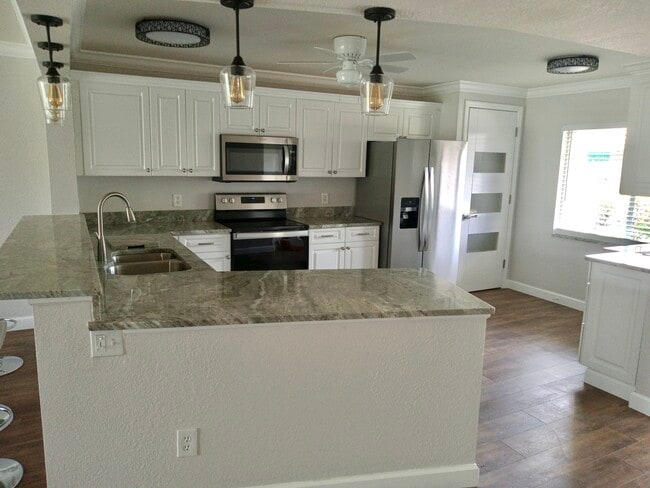 Primary Photo - 420 Belina Dr