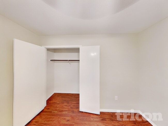 Building Photo - 2709 Star Ave