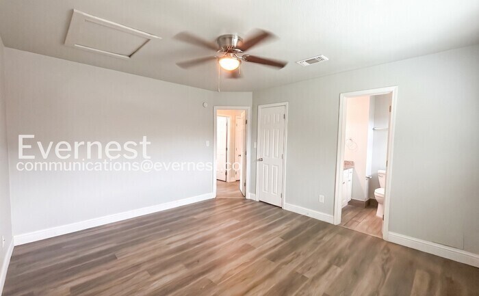 Building Photo - 16211 Corsair Rd
