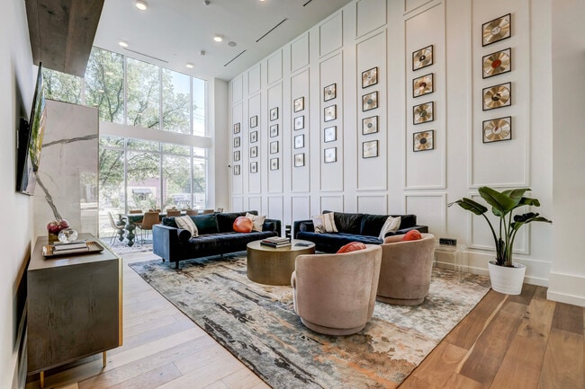 Building Photo - 1301 W Koenig Ln