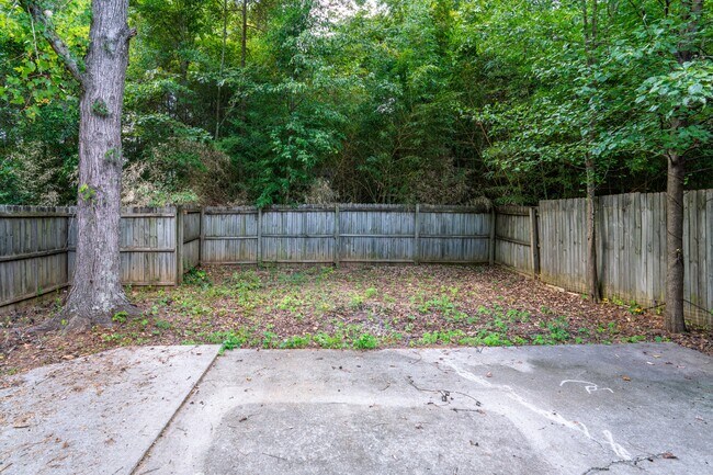 Building Photo - 1704 Hunting Creek Dr SE