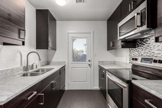 Building Photo - 3034 N 35th St