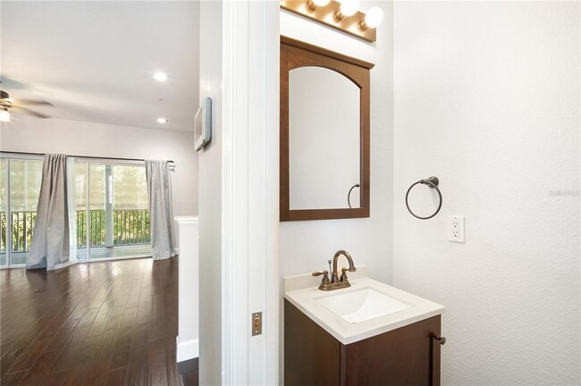 Building Photo - 16 Seagrape Cir