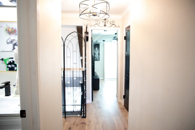 Building Photo - 1405 Kinross Ct