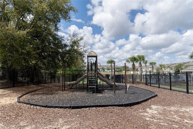 Building Photo - 844 Grandin St