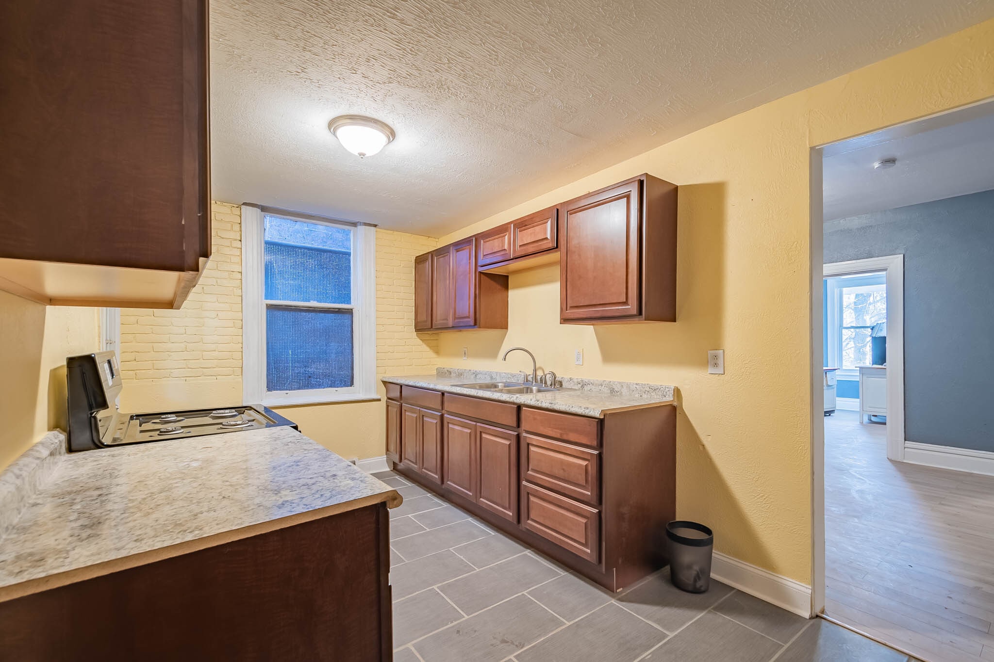 Building Photo - 435 N Graham St