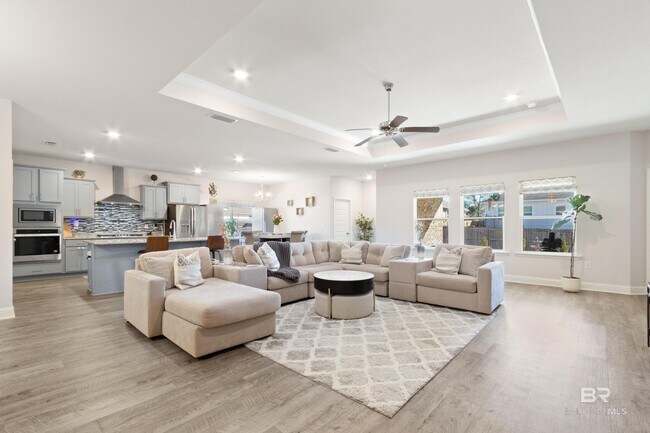 Building Photo - 9426 Diamante Blvd