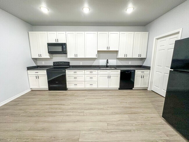 Building Photo - 11635 TX-36