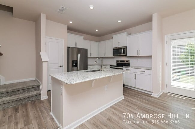 Building Photo - 704 Ambrose Hl Ln