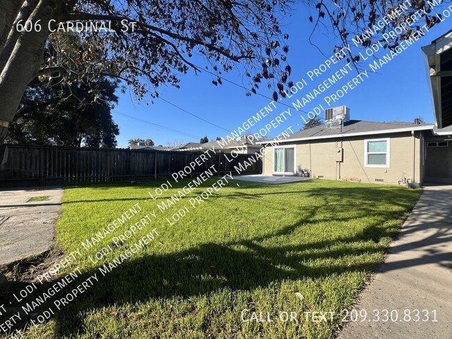 Building Photo - Remodeled 3 Bedroom Home