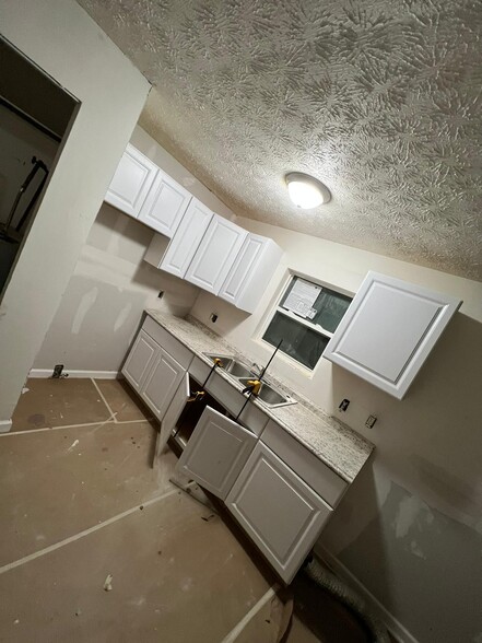 Kitchen being renovated - 2704 Sunset Ave