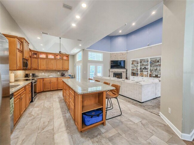 Building Photo - 1 Bay Pointe Dr