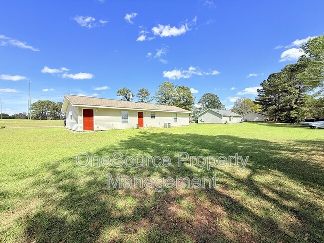 Building Photo - 2135 Hamilton St