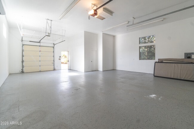 Building Photo - 4451 E Earll Dr