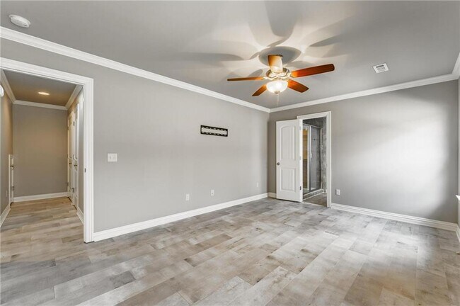 Building Photo - 3210 SW Hillstone Ave