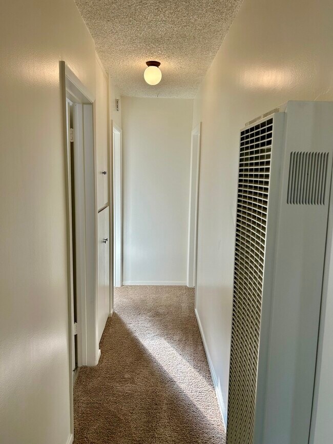 Building Photo - GREAT 3BD HOUSE WITH INCREDIBLE OUTDOOR SPACE!