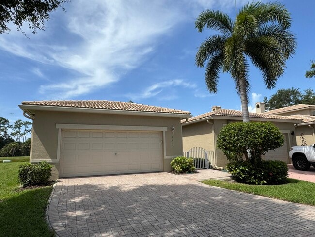 Primary Photo - 8654 Lineyard Cay