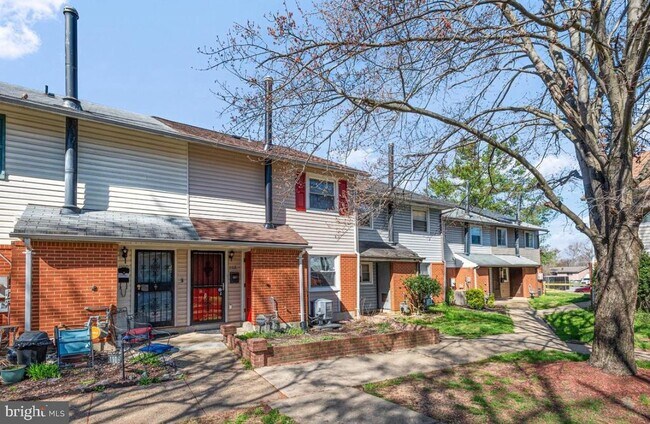 Building Photo - 1111 Marcy Ave