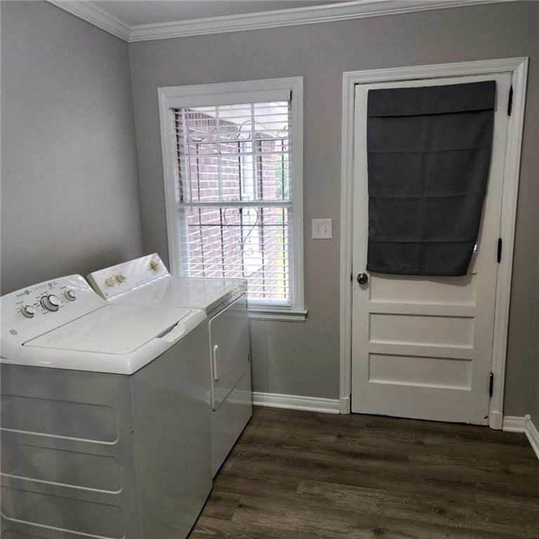 Building Photo - 1049 Ormewood Ave SE