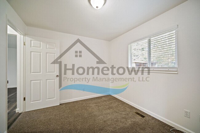 Building Photo - 2850 N Francis St