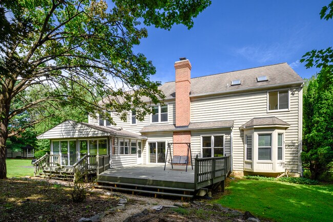 Building Photo - 4512 Rutherford Way