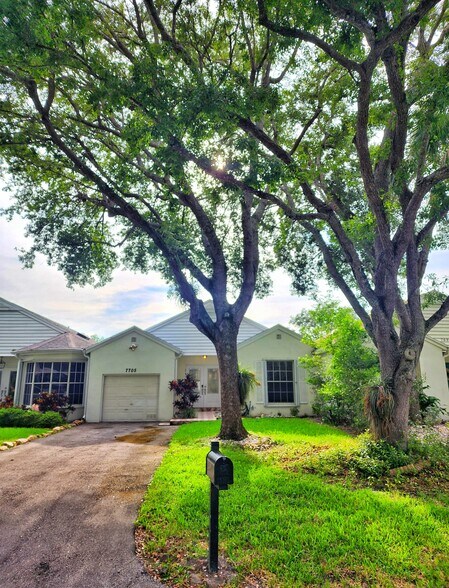 Building Photo - 7705 Forest Green Ln