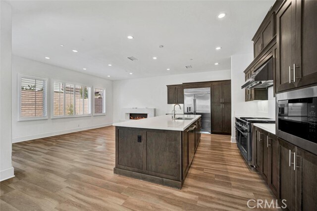 Building Photo - 67 Glacier