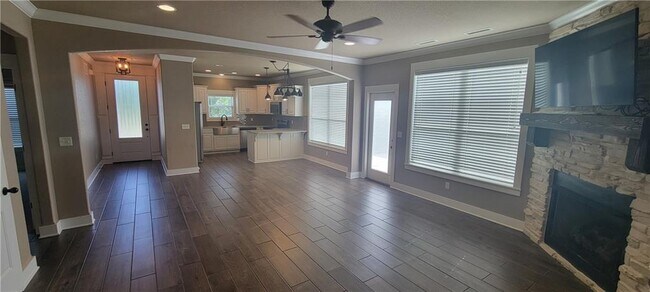 Building Photo - 3417 W Pinot Ln