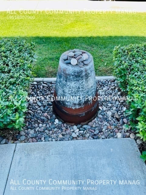 Building Photo - 25255 High Plains Ct