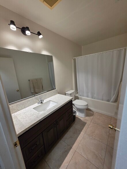 Restroom - 770 E 12th St