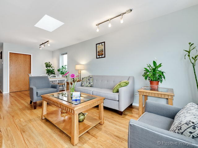 Building Photo - 1638 W Ohio St