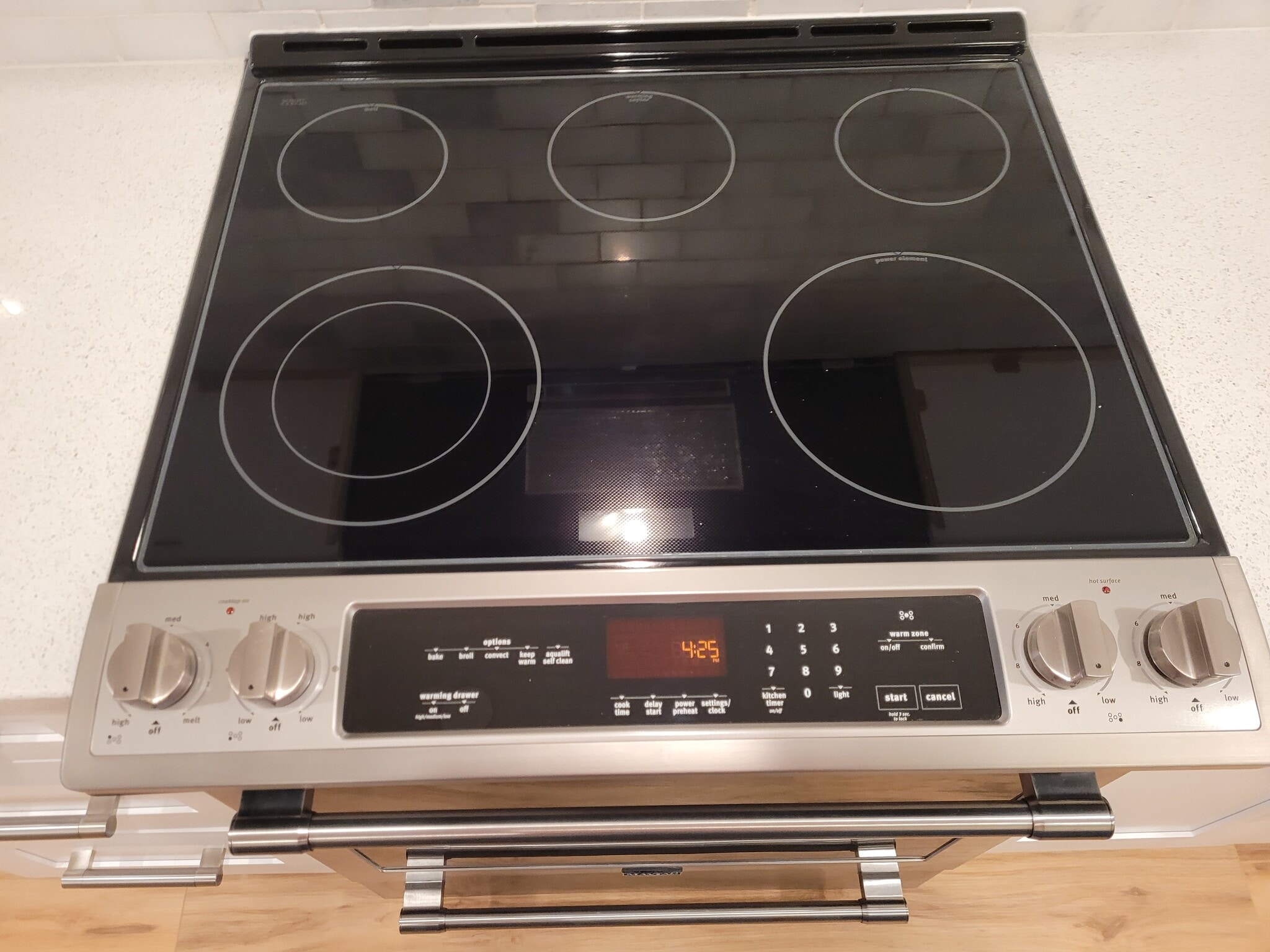 5 burner smooth top - 10 Rolling Pines Dr