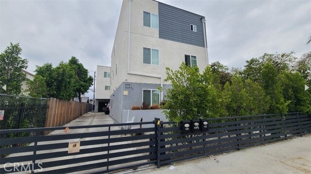 Building Photo - 839 E 32nd St