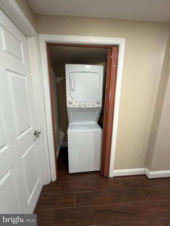 Building Photo - 13580 Den Hollow Ct