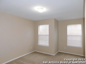 Building Photo - 10386 Oakwood Crest