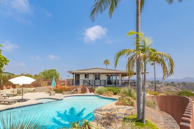 Building Photo - Spectacular Furnished 4 Bedroom/ 3 Bath Mid-Century Modern Retreat in Encinitas