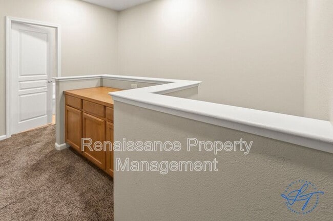 Building Photo - 194 S Veracruz Pl