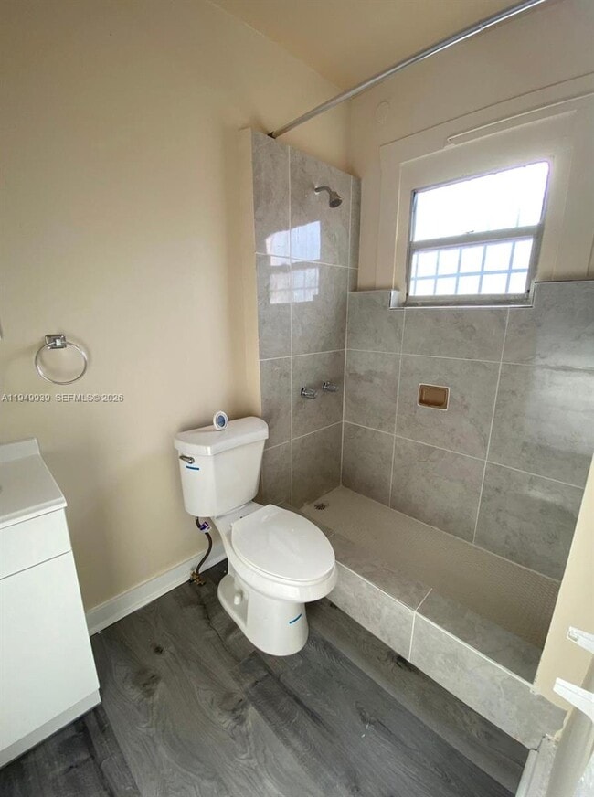 Building Photo - 1011 SW 5th St