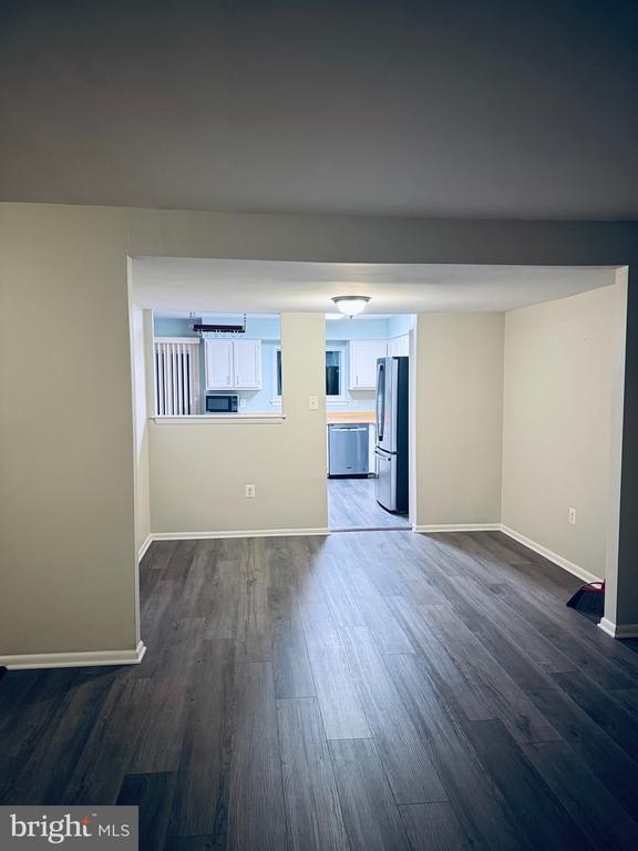 Building Photo - 15839 Millbrook Ln