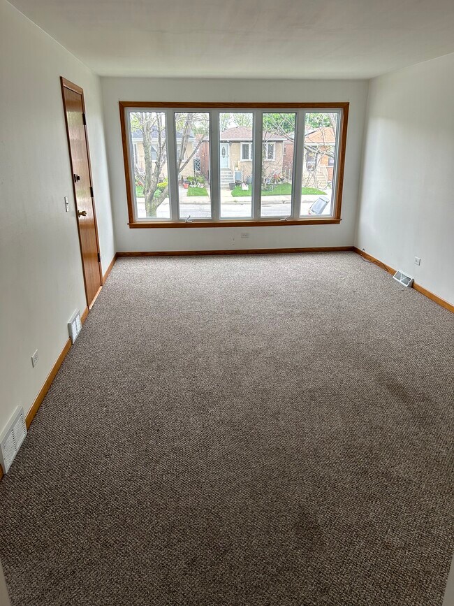 Living Room - 6700 W 63rd St